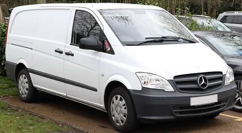 奔驰威霆 (Vito) 深度解析：2026年了，为何它还是MPV界的“最强毛坯房”？ 第2张