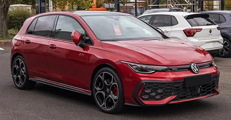 2026两厢车“回血”指南：为什么懂车的人最后都换了这4台？（附真实落地价） 第4张