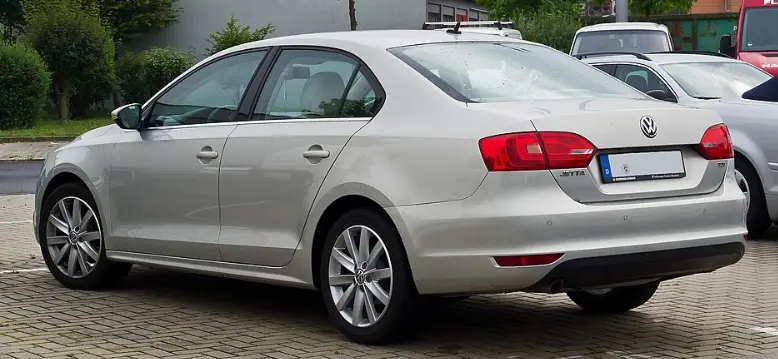 2013款捷达深度解析：参数、配置、口碑与市场地位全揭秘 第3张