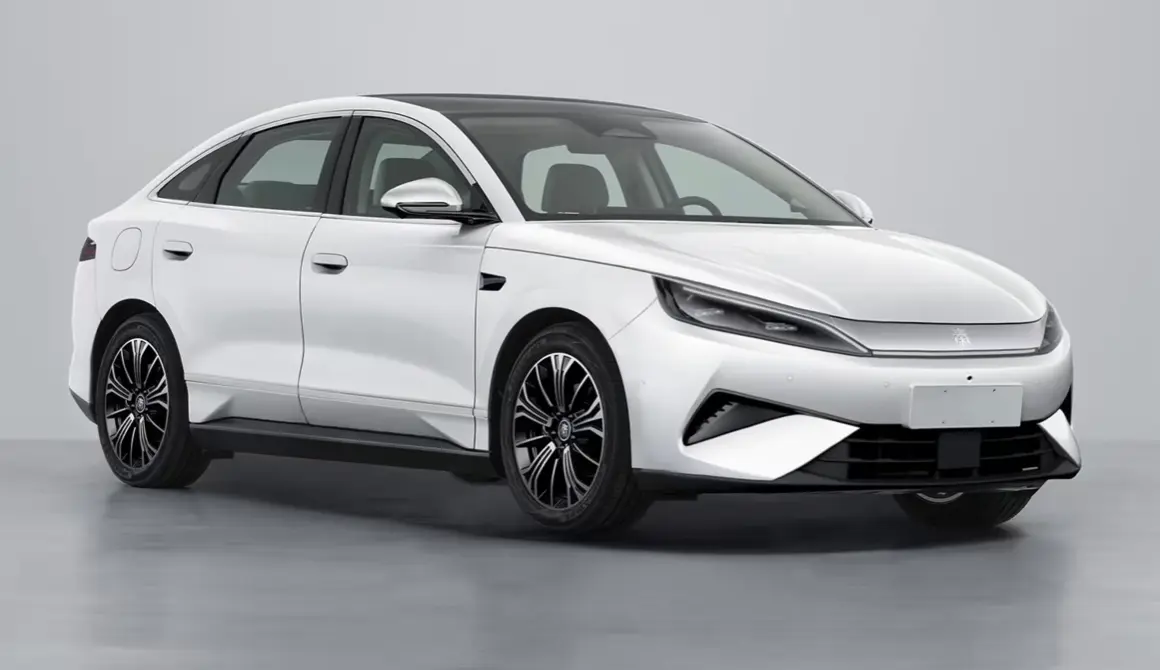 进击的“技术鱼池”：比亚迪2026年首季新车全瞻，秦MAX领衔开启“大电池”时代