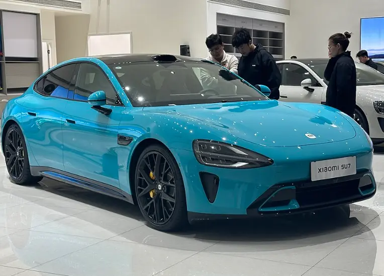 奥迪E5 Sportback vs 小米SU7：德系豪华驾控对决科技新贵的正面对决 第2张