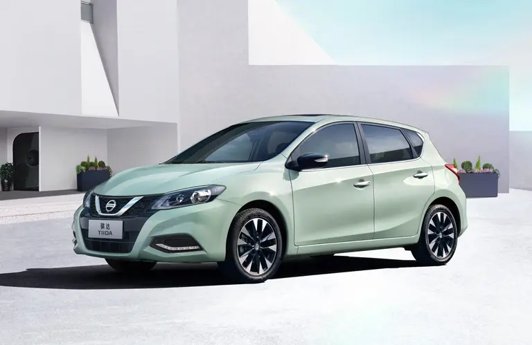 东风日产新骐达深度解析：10万级合资两厢车的舒适与实用之选