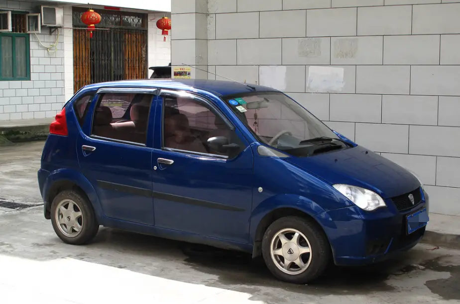 哈飞路宝：曾红极一时的城市微轿，如今只剩情怀？