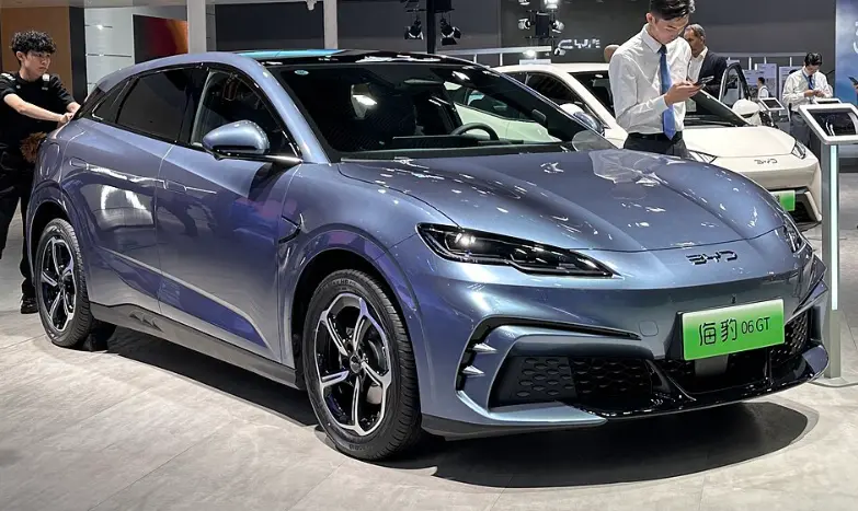 电比油低，智胜一筹：深度解析 2026 年比亚迪如何重塑中国汽车消费逻辑