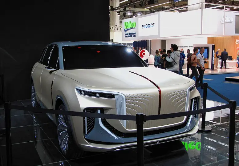 2026深度解析：红旗汽车如何从“神坛图腾”进化为中国高端市场的“硬通货”？ 第2张