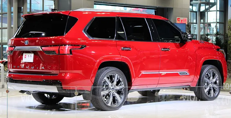丰田红杉不是皮卡：被误解的全尺寸SUV王者，与坦途的同源不同命 第2张