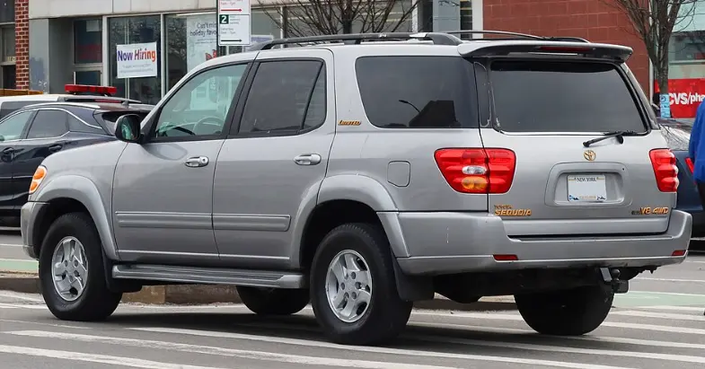 丰田红杉不是皮卡：被误解的全尺寸SUV王者，与坦途的同源不同命 第3张