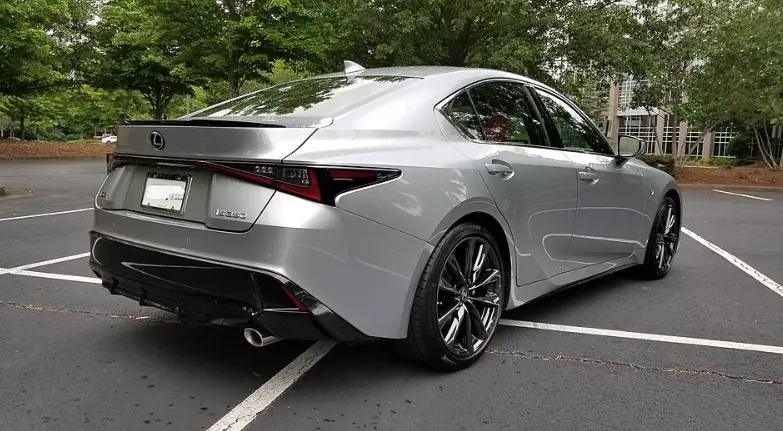 雷克萨斯IS350：一台