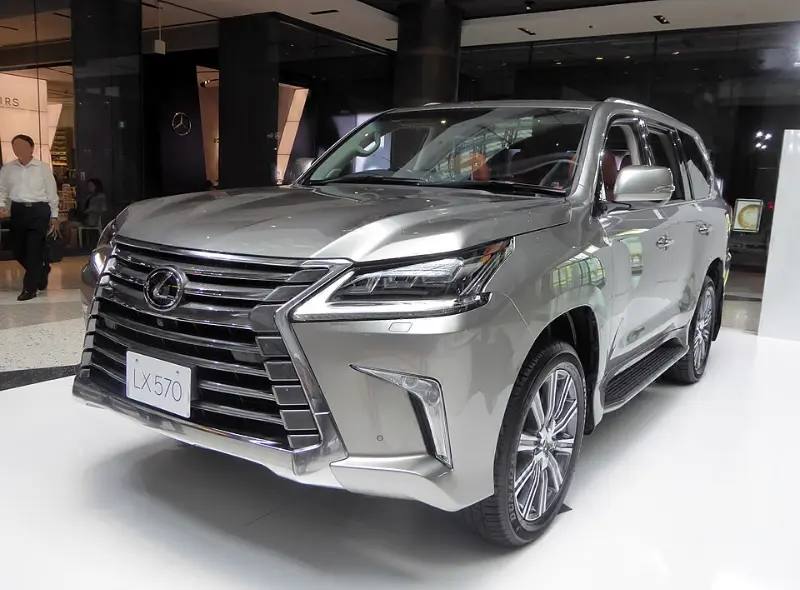 雷克萨斯LX570：一辆已经停产的V8“理财产品”，现在还值得买吗？