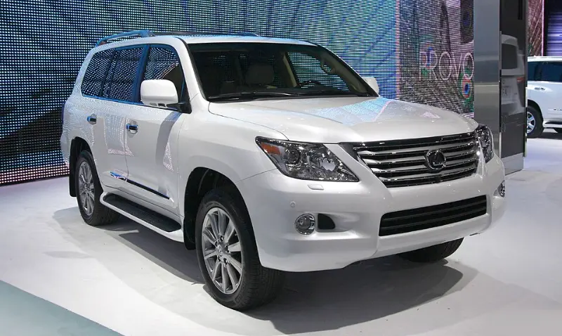 雷克萨斯LX570：一辆已经停产的V8“理财产品”，现在还值得买吗？ 第2张