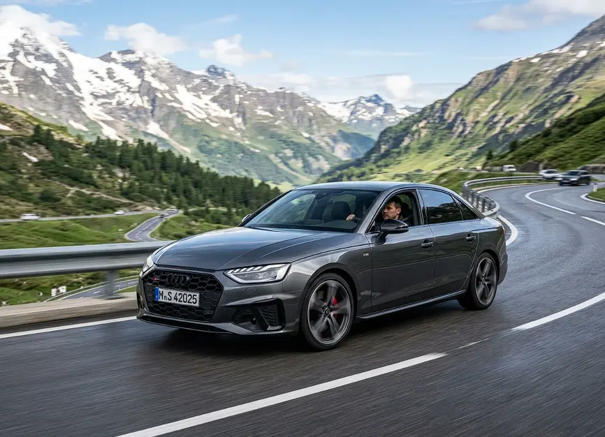 40万级V6绝唱：为什么说买“末代”奥迪S4，远比等全新S5更聪明？ 第2张